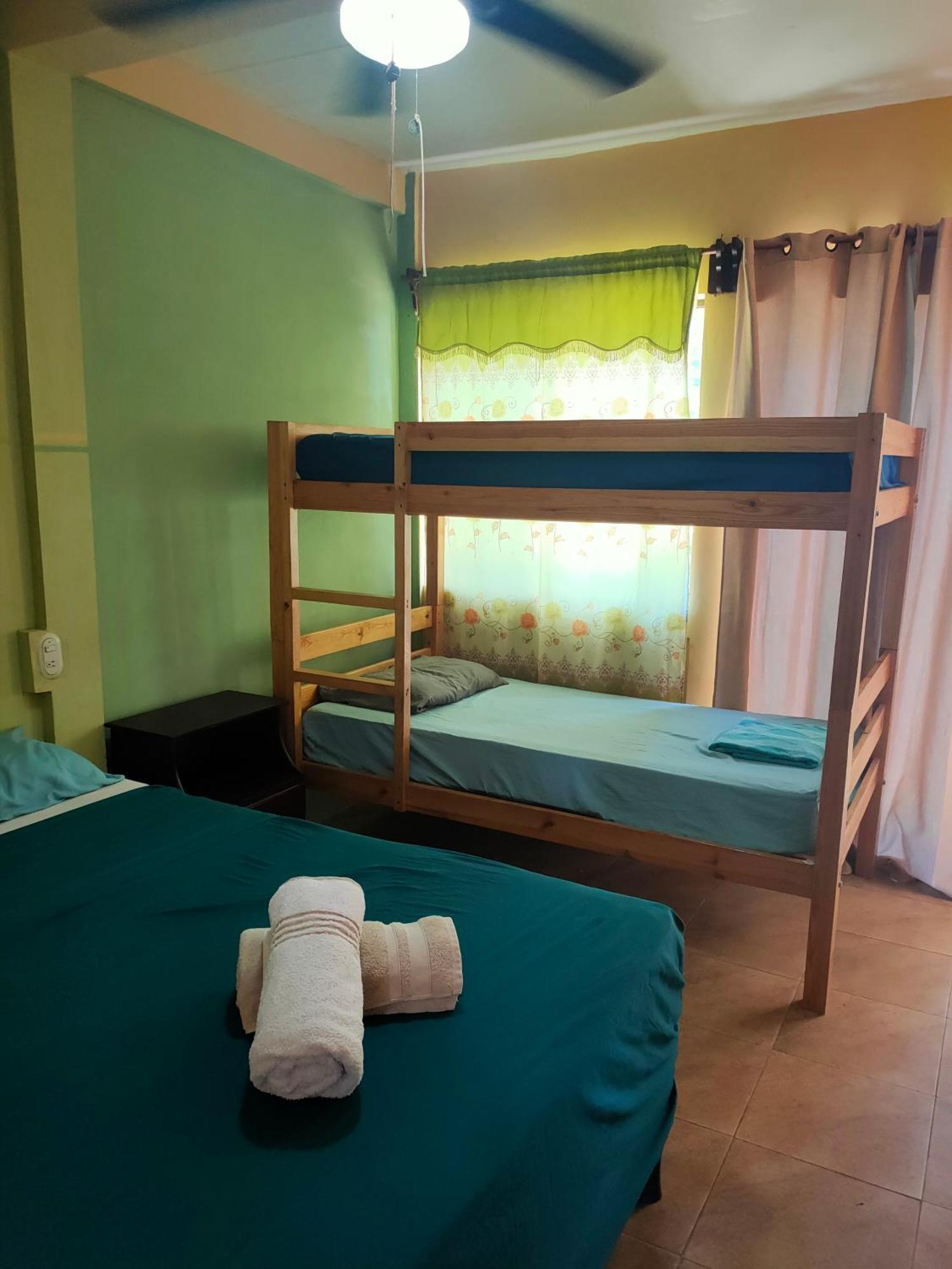 Guesthouse Island Escape South End Pokoj fotografie